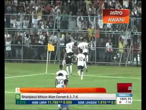 Mamadou Barry mula pamer taring