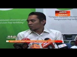 Bertugas sambil beribadat menghadap kaabah