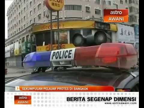 Sekumpulan pelajar protes di Bangkok