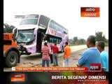 3 maut MPV bertembung bas ekspres 2 tingkat