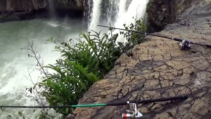 Câu Thác Gặp Cao Thủ Võ Lâm - Câu Giăng Dưới dòng Thác Dữ