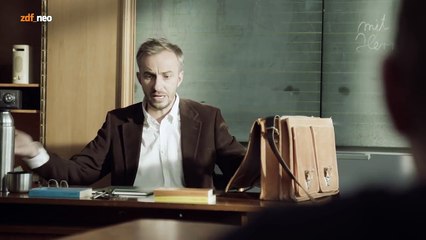 Letzte Stunde vor den Ferien - Die Physiker _ NEO MAGAZIN ROYALE mit Jan Böhmermann - ZDFneo-jRl3dCa7uPk