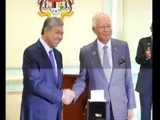 Stabilkan keadaan politik negara dahulu