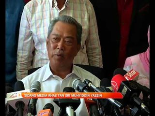 Video herunterladen: Sidang Media Muhyiddin Yassin: Sebab mengapa Muhyiddin Yassin mahu terus kekal dalam UMNO