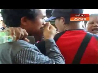 Suasana pilu, keluarga mangsa gagal menahan kesedihan