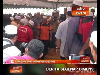 Orang ramai membanjiri tanah perkuburan
