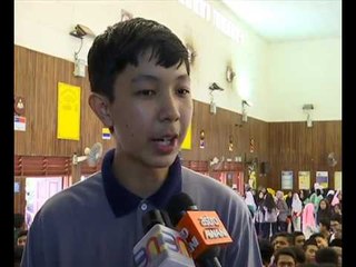 Poskad semakin dilupai anak muda