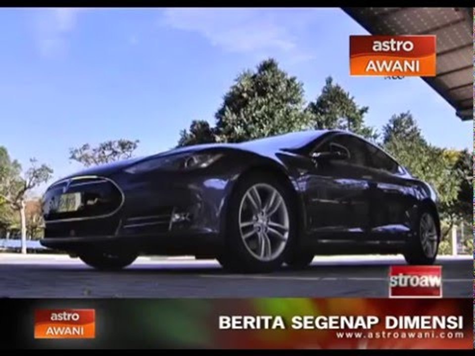 A quick look at what tomorrow may feel like to drive in Malaysia. The Tesla Model S
