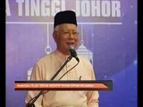 Peneroka Felda terima insentif RM500 setiap keluarga