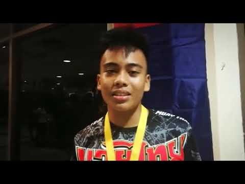 Pemenang pingat emas kategori berat badan 54kg di Kejohanan Muay Thai Terbuka Johor