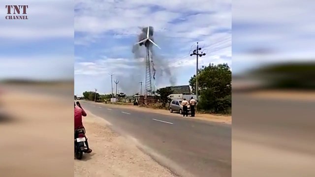 Shocking Windmill Fails Windmill Crash [TNT Channel]-G_vuGC2eCEo