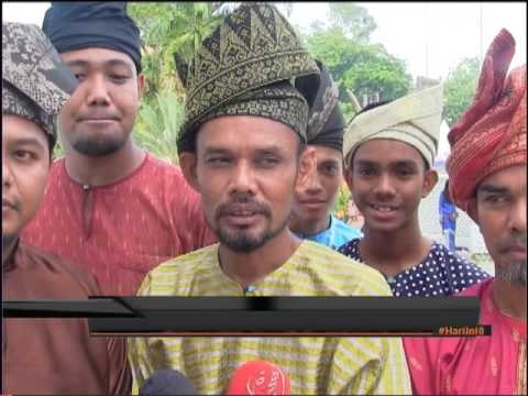 Berbusana pendekar melayu tunai Solat Sunat Aidilfitri