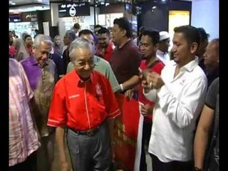 April 7 date for Tun M-Nazri debate