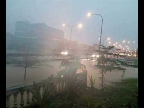 Kuala Krai dinaiki air berikutan hujan lebat