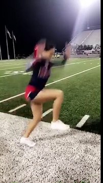 La pom-pom-girl et le cube