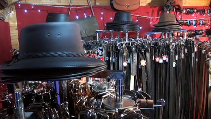 Marché de Noël de Mulhouse (4/6): le cuir "du Moulin"