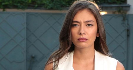 Bıçak Altına Yatan Neslihan Atagül'ün Gözaltı Torbaları Yeniden Belirdi