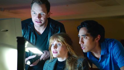 Jurassic World: Fallen Kingdom - Zach King Trailer Tease