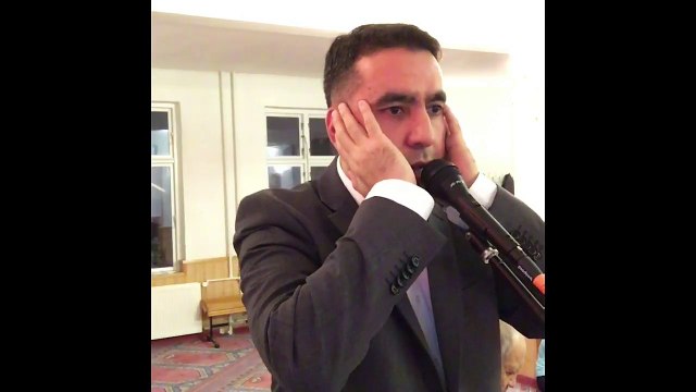 Dünyanın en güzel ezanı. Hafız Metin Demirtaş. Kopenhag Kocatepe Camii. Danimarka. 29/11 - 2017.Azaan Madeenah Sheikh Essam Bukhari. Dünyanin en güzel ezanlarindan biri. Mescidi Nebevi. اذان. Cok tatli bir ezan. Medine makaminda ezan. Maqam Bayati. Azan