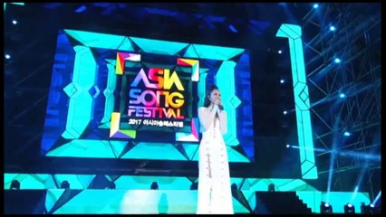 Đông Nhi trình diễn tại Asia Song Festival 2017