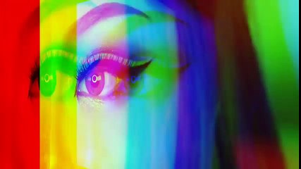 Cô gái Hàn da mụn, không chân mày chứng minh sức mạnh của makeup