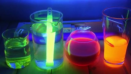 افضل 10 تجارب مذهلة يمكنك تنفيذها في البيت