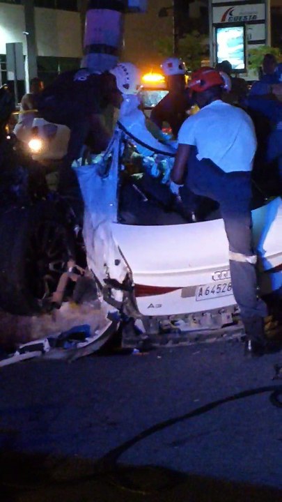 Aparatoso accidente en la 27 de Febrero deja varios heridos 2