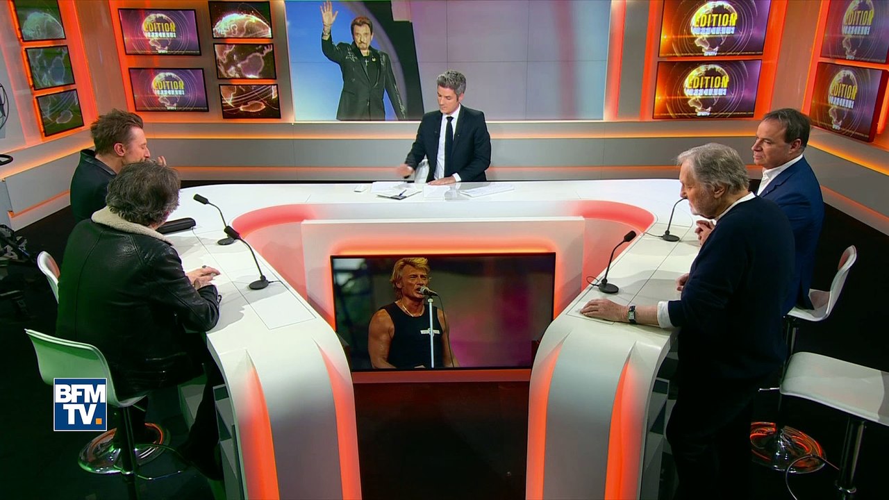 Le joueur d'harmonica de Johnny Hallyday joue l'air des Portes du