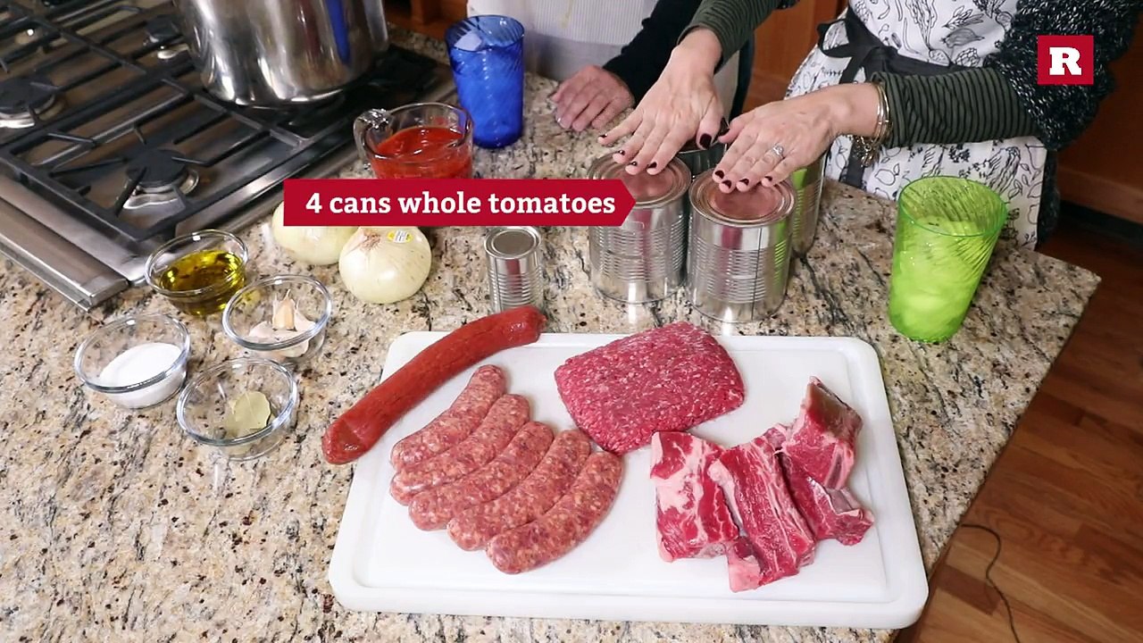 Elissa the Mom makes Rose's sauce for Christmas | Elissa the Mom