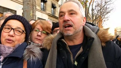 Franzosen erweisen Johnny Hallyday die letzte Ehre | DW Deutsch