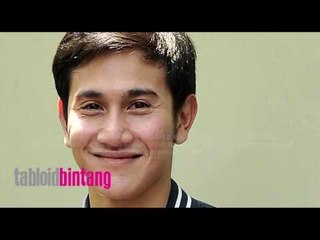 Vino G. Bastian Turunkan Berat Badan untuk Film "Chrisye"