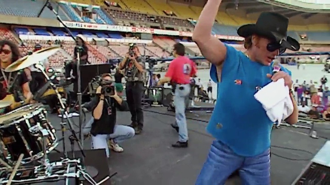 Quand Johnny traverse la foule du Parc des Princes en 1993 : "Qu’est-ce que j’ai eu comme idée con de faire ça !"