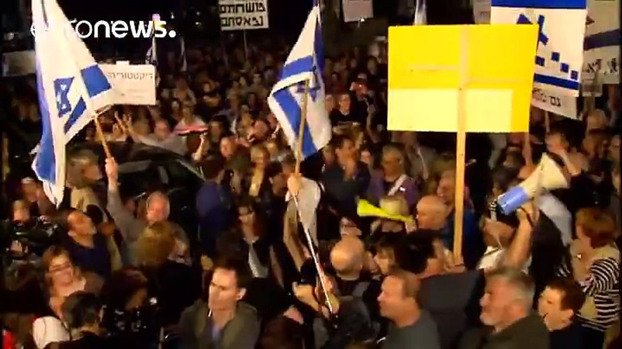 Thousands join "March of Shame" against corrupt politicians in Tel Aviv