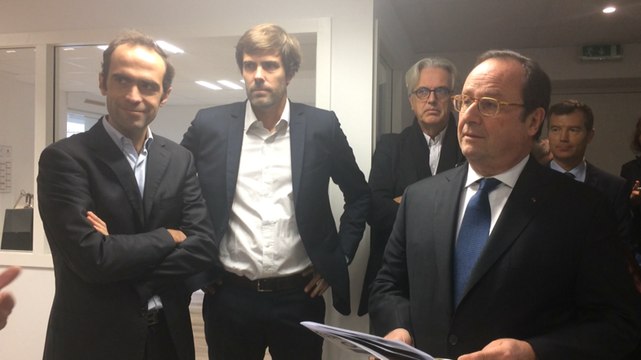 François Hollande découvre Famileo