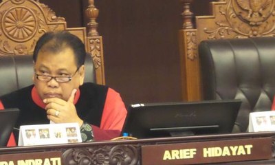 Ketua MK Klarifikasi Pertemuan dengan DPR Ke Dewan Etik