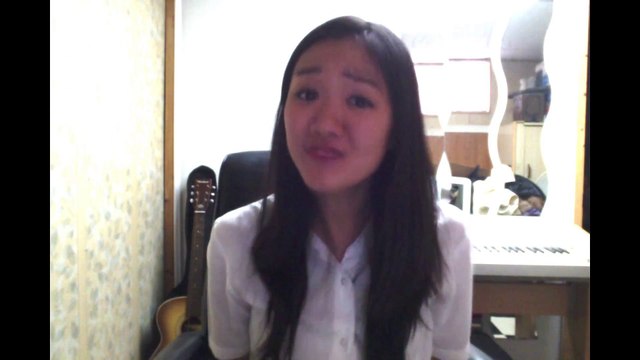 Chết cười với bài hát Jingle Bell phiên bản cải lương của cô gái gốc Việt