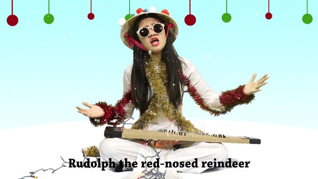 Chết cười với bài hát Jingle Bell phiên bản cải lương của cô gái gốc Việt