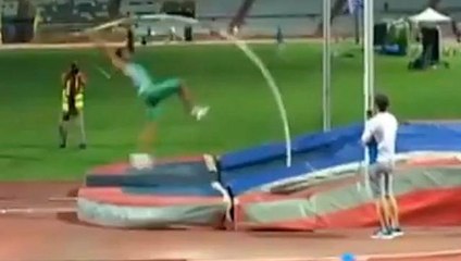Pole Vaulter Fail