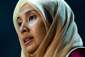 Don’t hate Dr Mahathir, hate his deeds, says Nurul Izzah