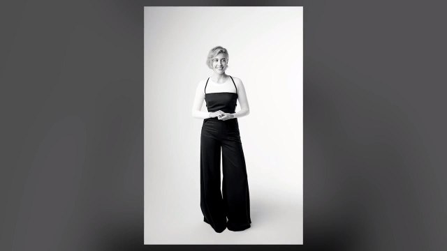 Greta Gerwig on Learning to Direct: I Learned I Could Do It by Doing It | Director Roundtable
