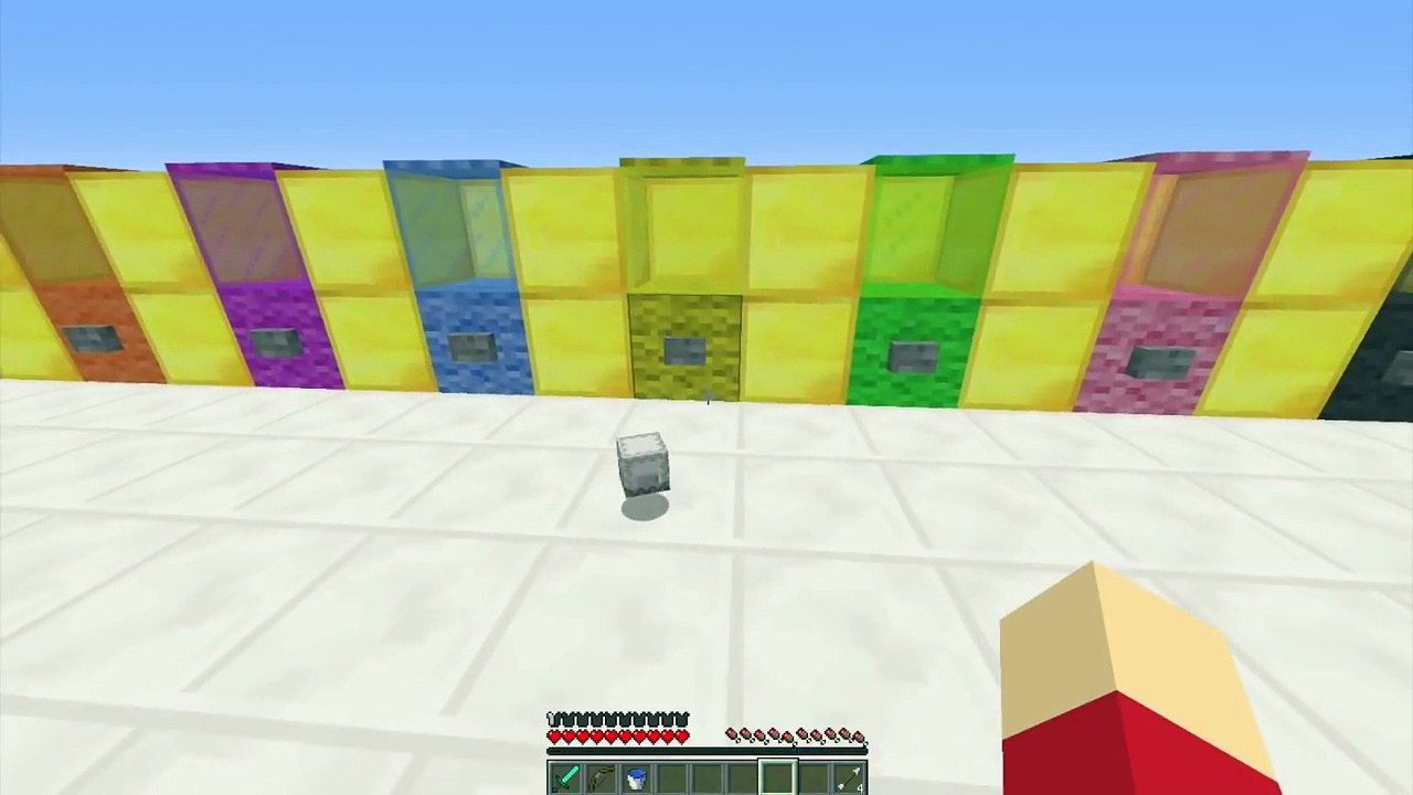 【マインクラフト】ガチャガチャで出たアイテムでPVPバトル！？引く回数はあみだくじでまさかの.w