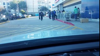 Best Buy 2017 Black Friday Biggest Line