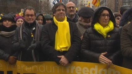 Puigdemont y Rovira lideran la marcha independentista en Bruselas