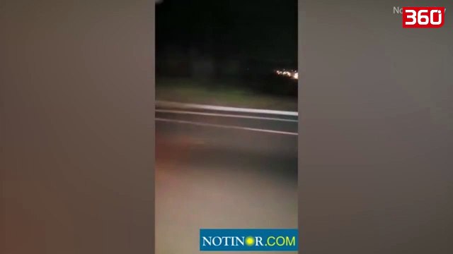 E turpshme në mes të autostradës, të rinjtë e bëjnë në kulmin e shpejtësisë (360video)