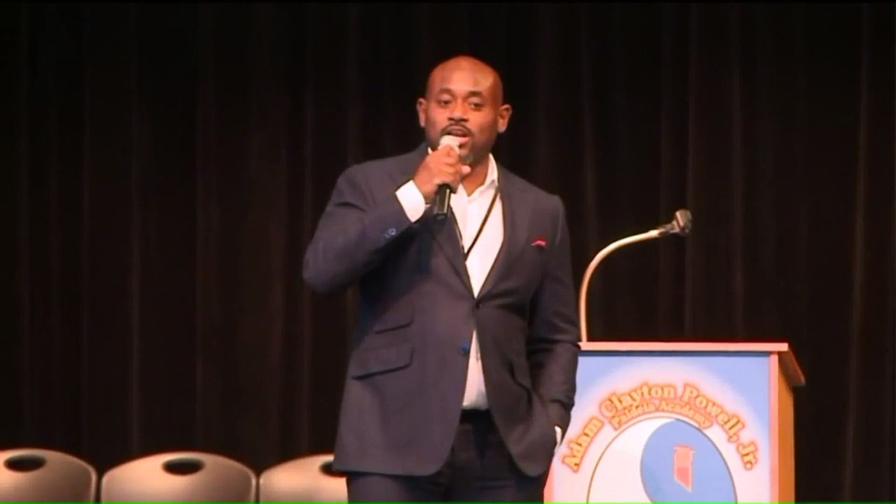 Chance the Rapper Surprises Students, Announces Google`s $1.5M Donation to Chicago Schools