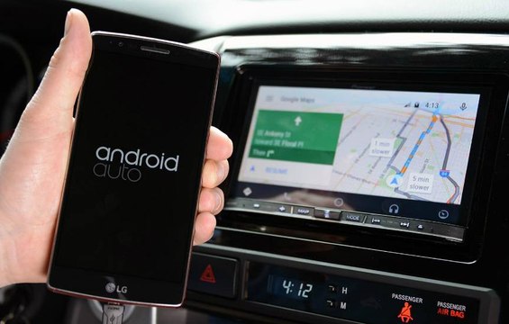 Android no carro: veja como o serviço do Google se adapta a automóveis