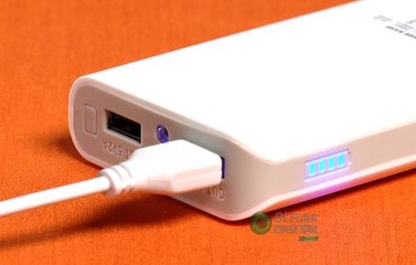 Saiba escolher uma bateria extra para o seu smartphone com segurança