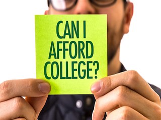 Your Ultimate Guide to Using Loans for College