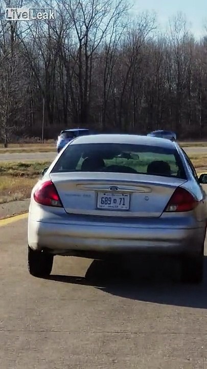 Woman swerving on the i275 for miles almost crashes!