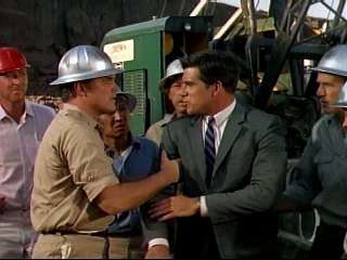 The Green Hornet - 1x14 - Freeway To Death